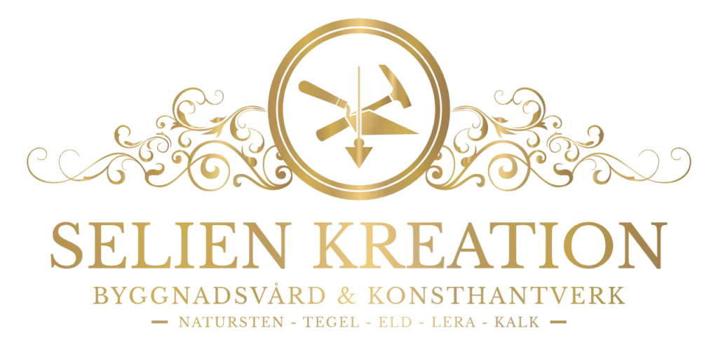 Selien Kreation Byggnadsvård och Konsthantverk - Natursten - Tegel - Eld - Lera - Kalk - Logotyp i Guld med lod murslev och hammare korslagda på transparent bakgrund